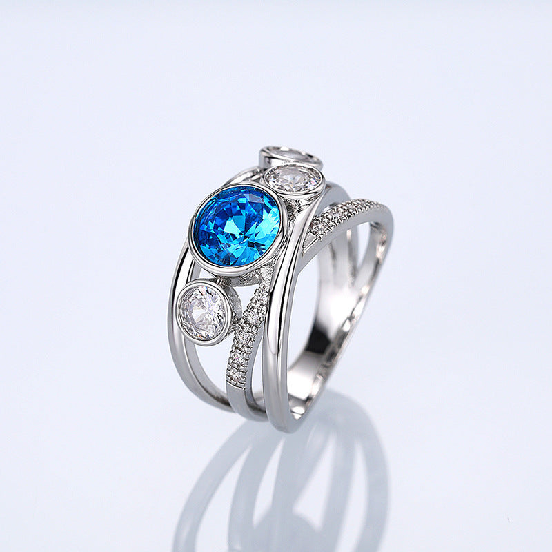 New Retro Hollow Inlaid Round Ring