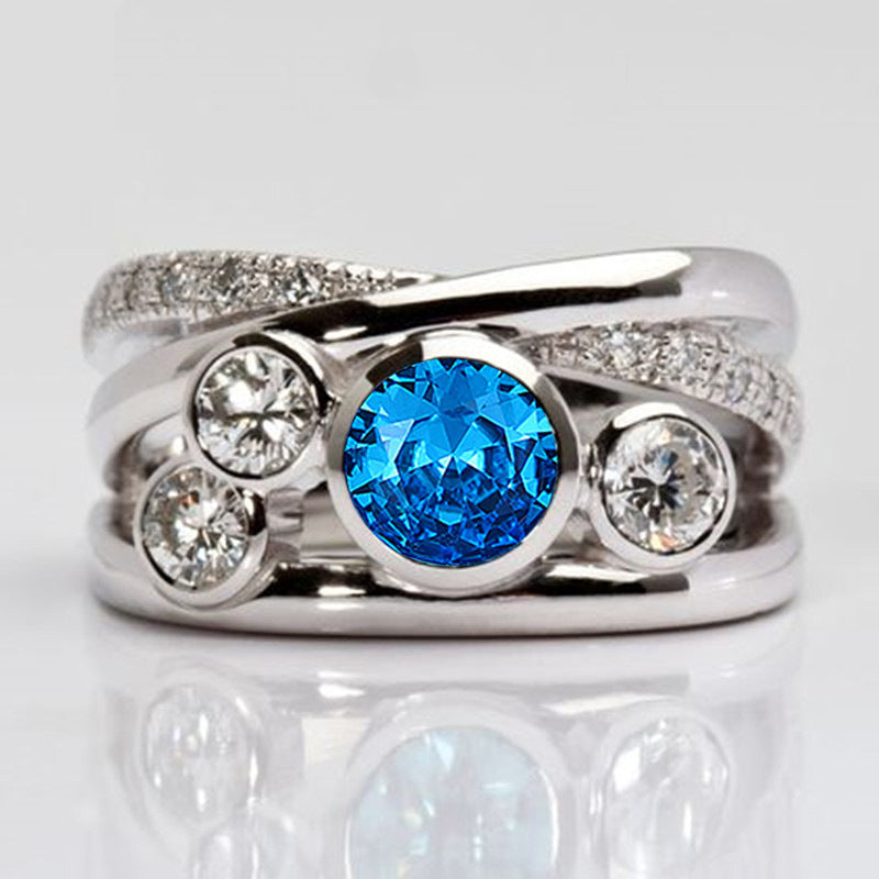 New Retro Hollow Inlaid Round Ring