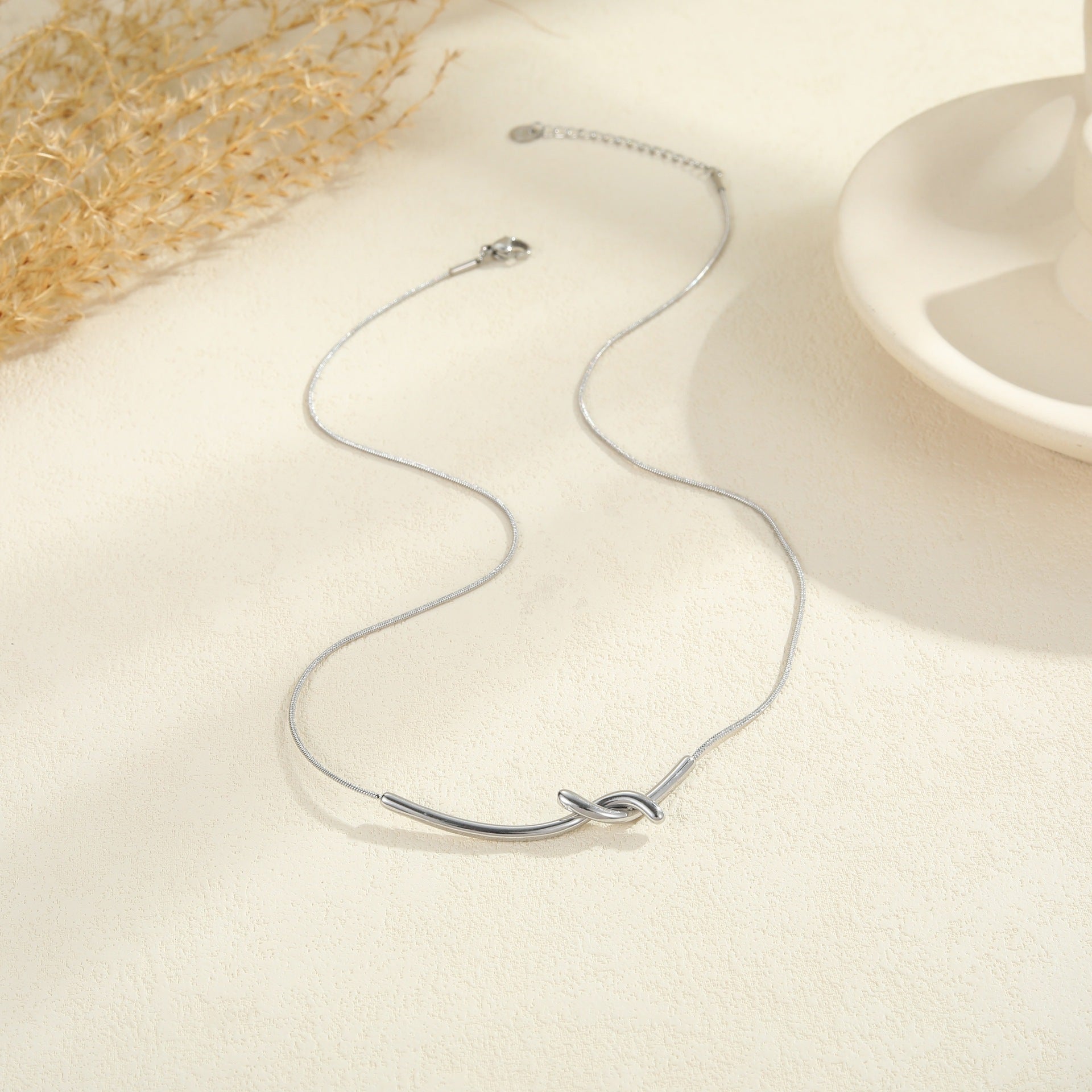 European And American Fashion Minimalist Twist Knot Pendant Stainless Steel Necklace