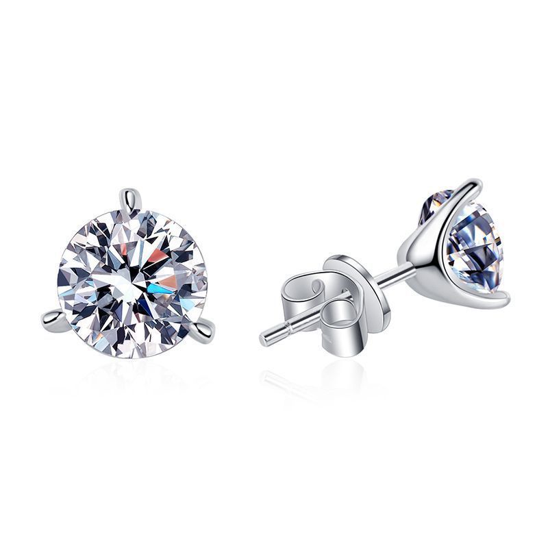 Minority Simple Classic Three-claw Moissanite Stud Earrings